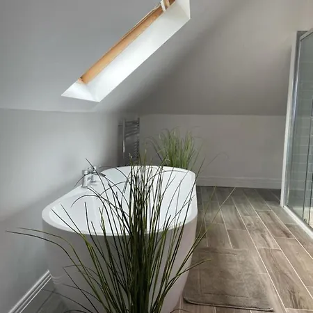 Captivating 1-bed In Cloyne 科克